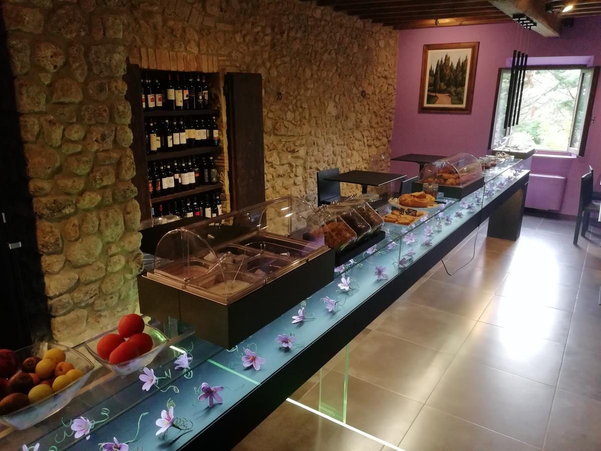 Agriturismo Casanova Di Pescille San Gimignano Exteriér fotografie