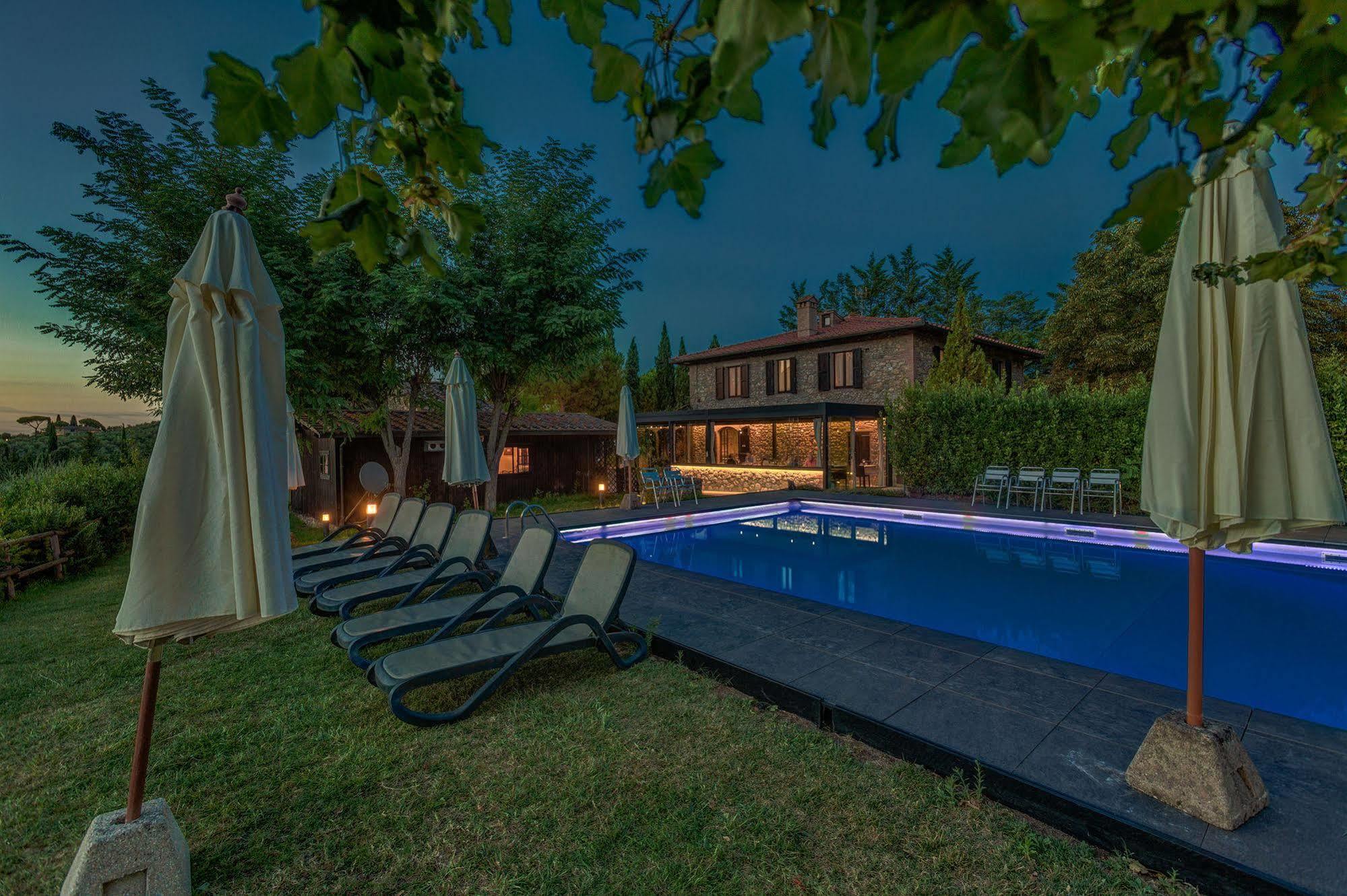 Agriturismo Casanova Di Pescille San Gimignano Exteriér fotografie
